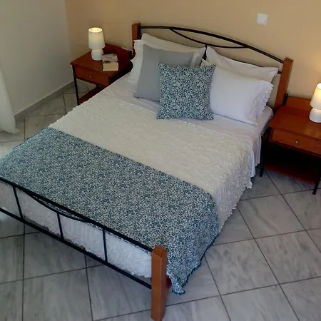Апартаменты Naxos Olive House Melanes