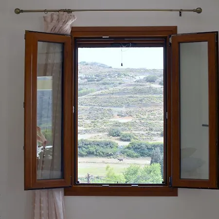 Naxos Olive House Melanes
